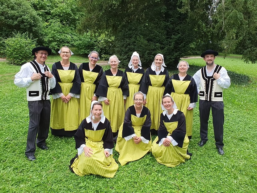 674350_8304557915d94afa9091685e04016018-mv2 674350_8304557915d94afa9091685e04016018-mv2