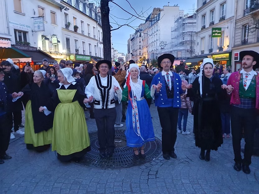 674350_9dda945c55cf41fc9056729cfa414817-mv2 674350_9dda945c55cf41fc9056729cfa414817-mv2