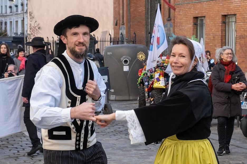 674350_b345365f64764366bc4209405c071fcf-mv2 674350_b345365f64764366bc4209405c071fcf-mv2