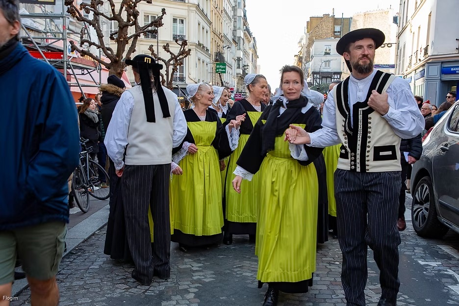 674350_b666b6bed49b46c28ae499a02adc281b-mv2 674350_b666b6bed49b46c28ae499a02adc281b-mv2