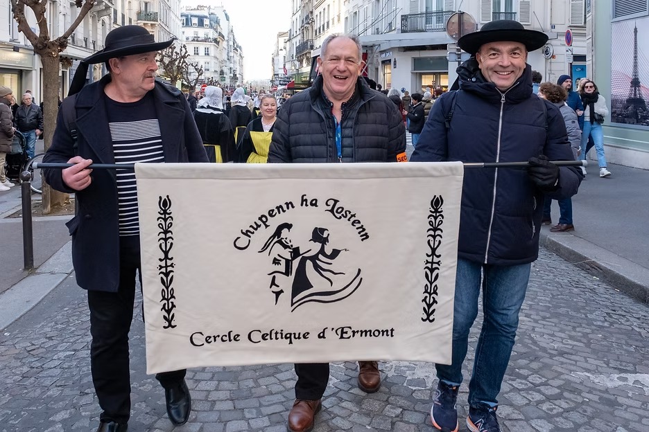 674350_de6ae7f1b098463bbbc946c96d96000d-mv2 674350_de6ae7f1b098463bbbc946c96d96000d-mv2