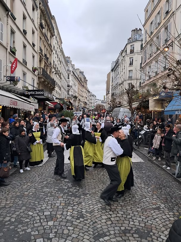 674350_0f89a53262b043b48a1733a323d843cf-mv2 674350_0f89a53262b043b48a1733a323d843cf-mv2