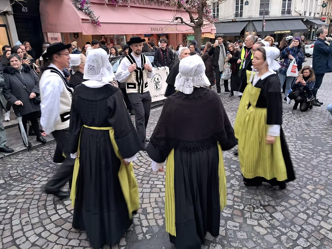 674350_61e1e48b3e5e471cbed0ebf8aec55750-mv2 674350_61e1e48b3e5e471cbed0ebf8aec55750-mv2