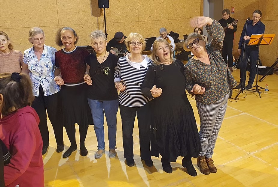 674350_ce3591e7fbe948f990b15b47609424a5-mv2