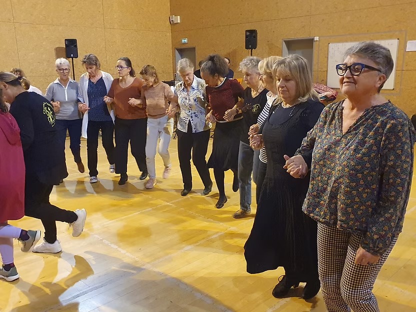 674350_ecb7901137a6421ea395d80a142f55e5-mv2