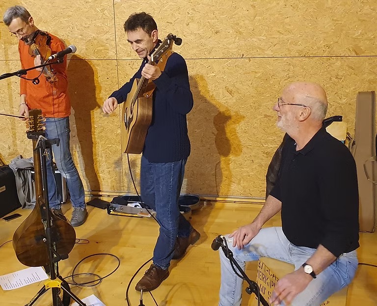 674350_021d91ff79b14c7db5122866ab4e9a55-mv2