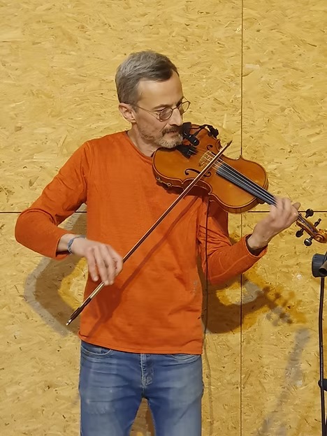 674350_42c2f90eb6304ebda0896fbd8f65819e-mv2