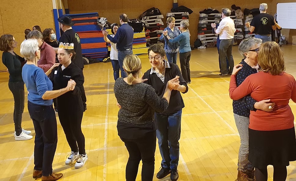 674350_62ca95c8023c418aa2637af6e9b4cd81-mv2