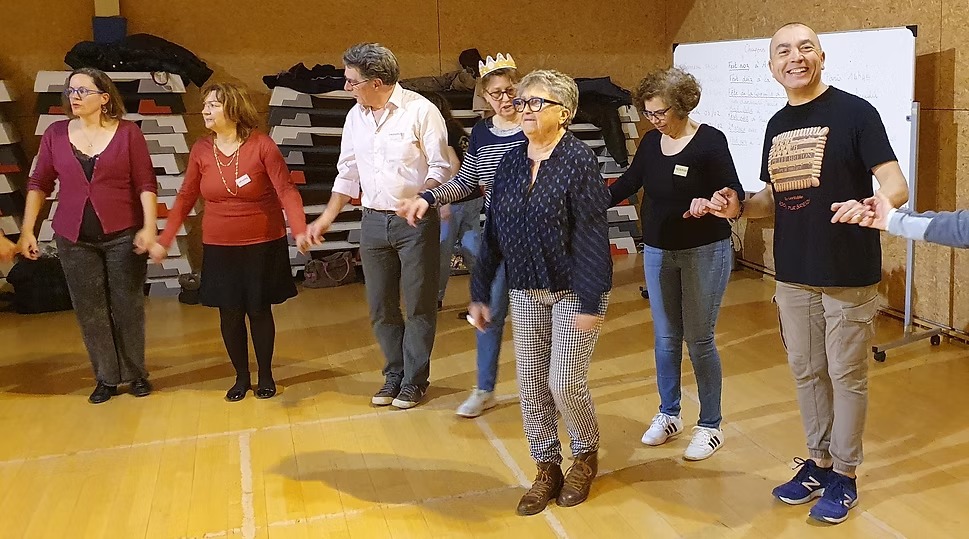 674350_c42b25fef9964f0db0c2ec16df667e0b-mv2