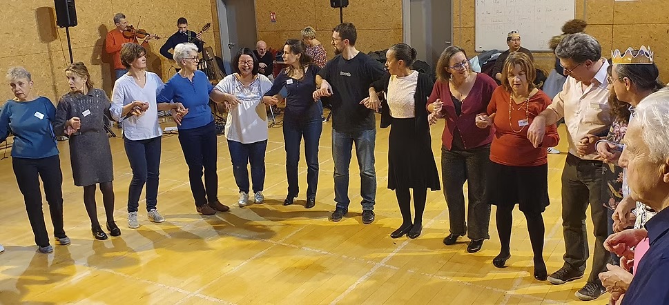 674350_ff965d562ecf47879a19cfb2da966c70-mv2