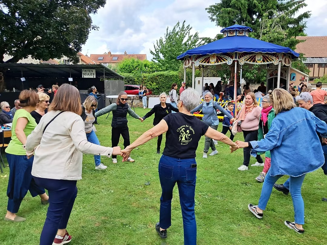 674350_1cfe976efd874f71b75a79480c6e955d-mv2