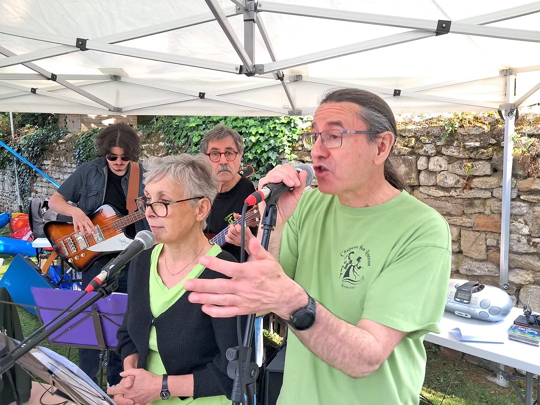 674350_52f09bb237564824adbdfa41e89c9404-mv2