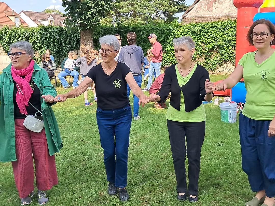 674350_932c1b5f9f544906b0875f27a3fe5cb9-mv2