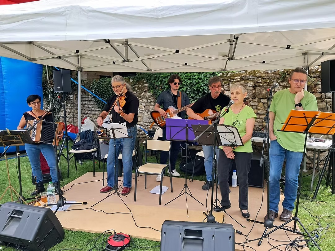 674350_9f3ffc97250a48d288d2fda60fcf37e8-mv2