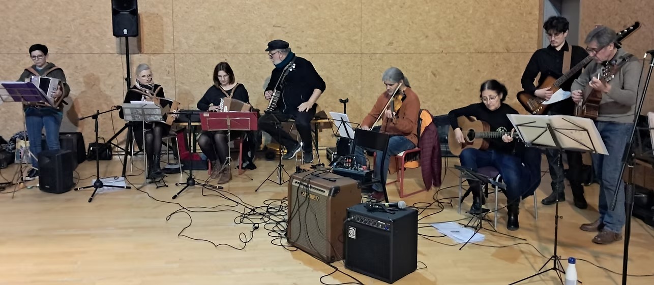 674350_42263522d31641d59e75c1335f78b968-mv2