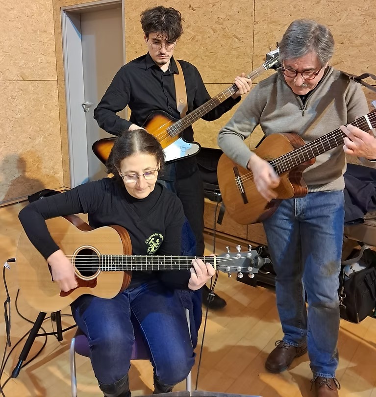 674350_44273345d6874f8c82006f2a39c7c2da-mv2