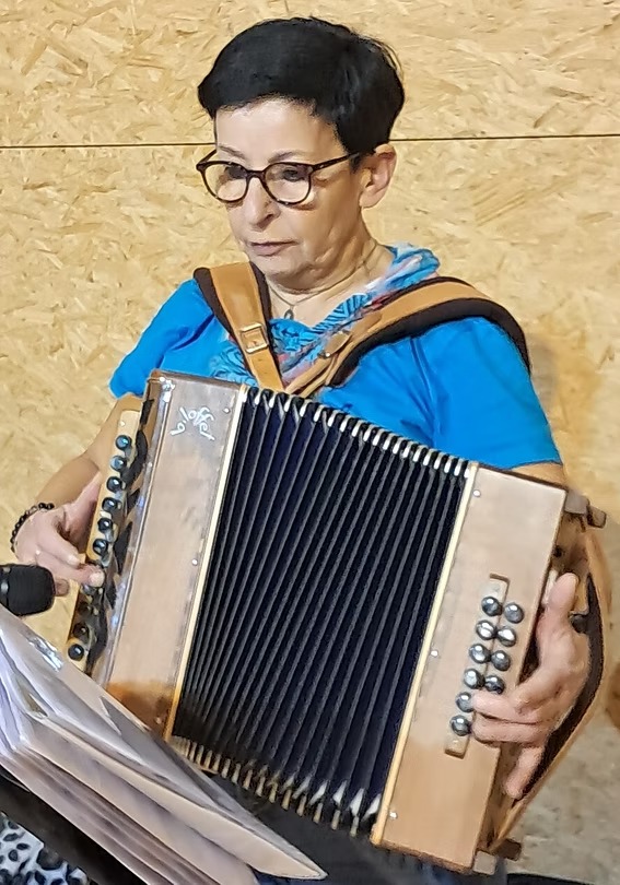 674350_4ab11cb6984945cb8191a42265865b3b-mv2