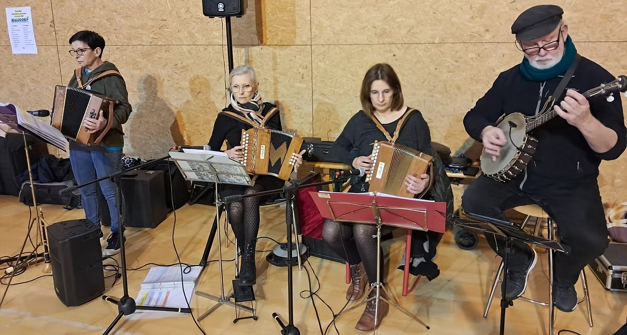 674350_7da6f915742948d880cdf32c7eb84e5c-mv2