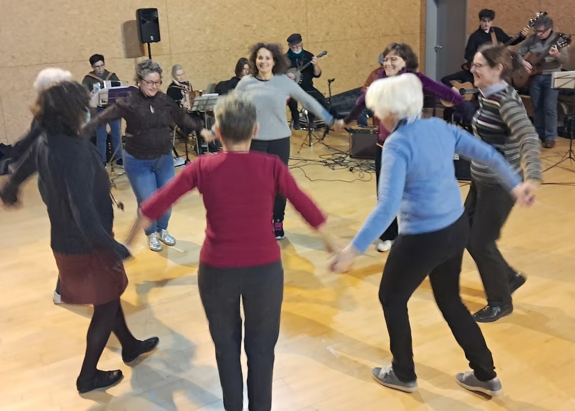 674350_fbd70ec89de14296ac21838717106944-mv2-1-