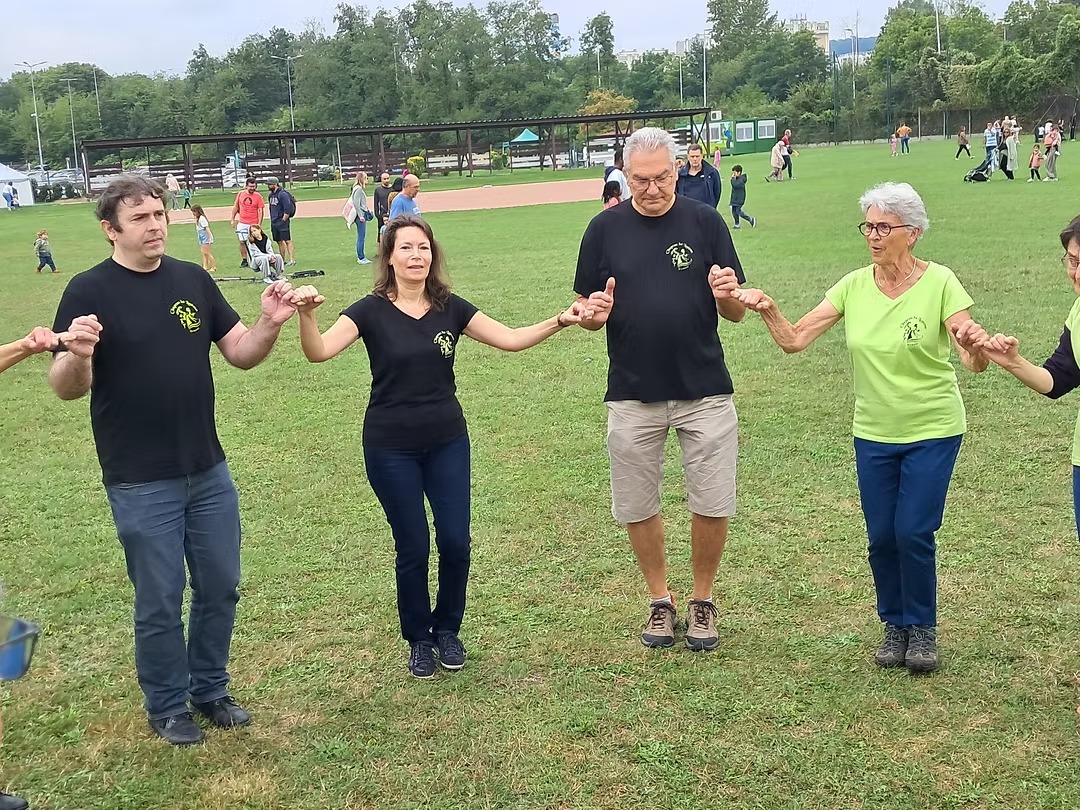 674350_dc9d895e52c540f28f9e60f0f8d537ed-mv2