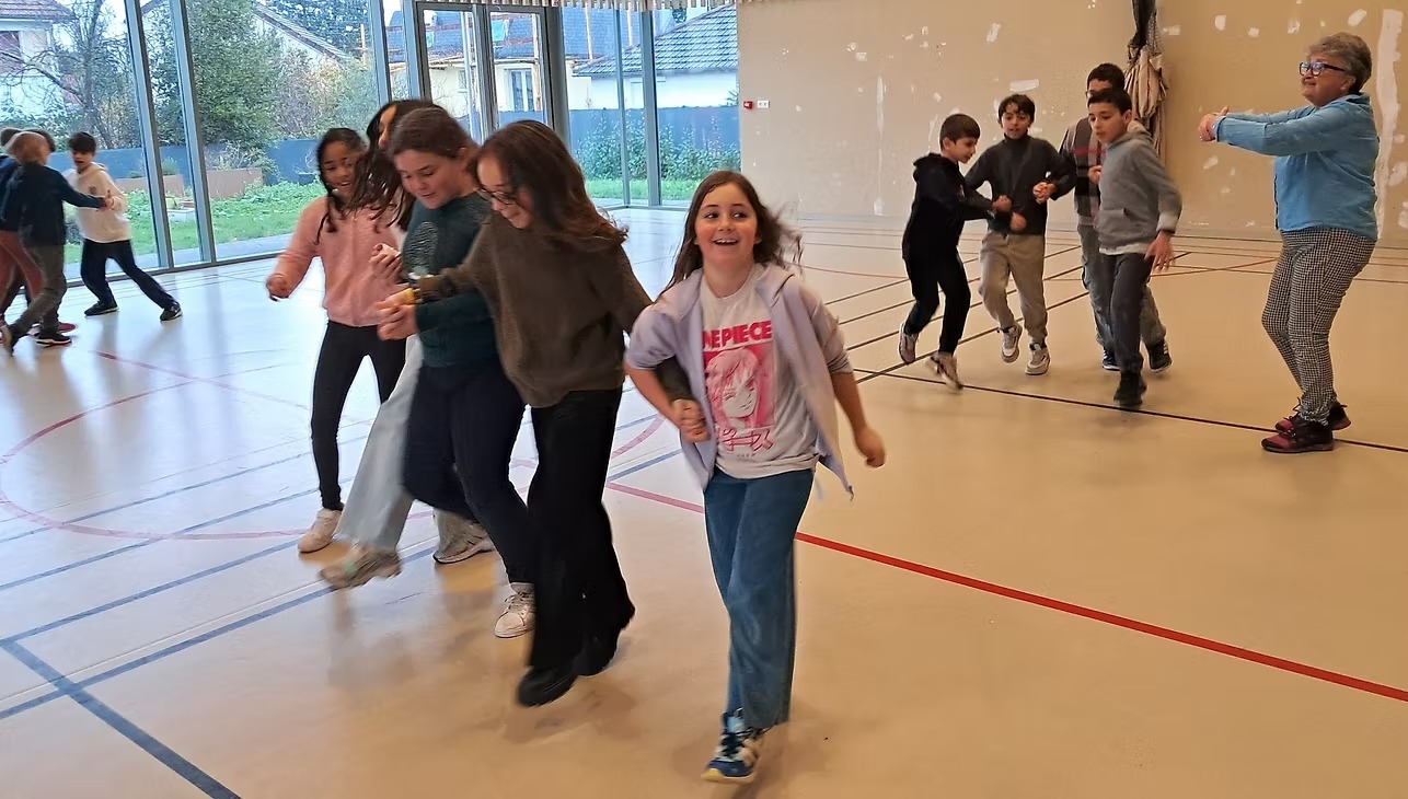 674350_b4c56543e80f47afbe16fe0066ad746d-mv2