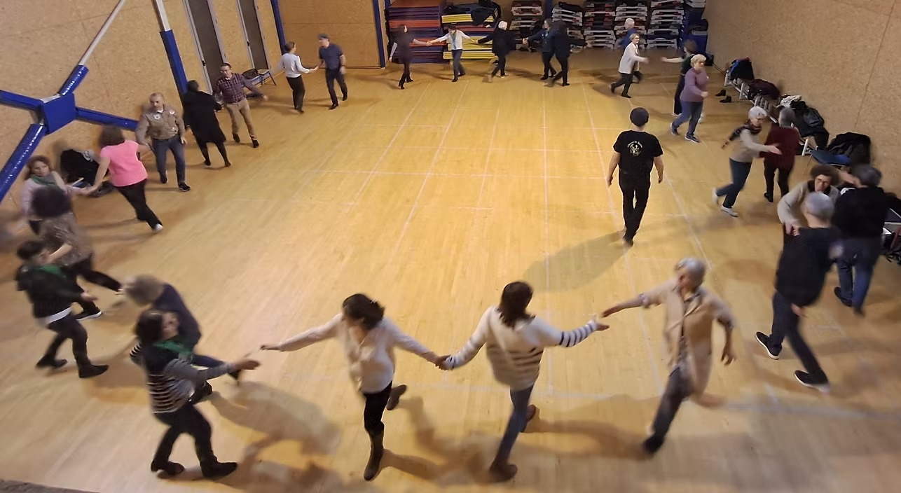 674350_67e10c93c4f44da593315aeee56ae531-mv2