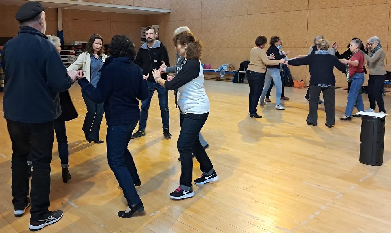 674350_8a3262f85d8d479dacb78f2ba98b75dd-mv2-1-