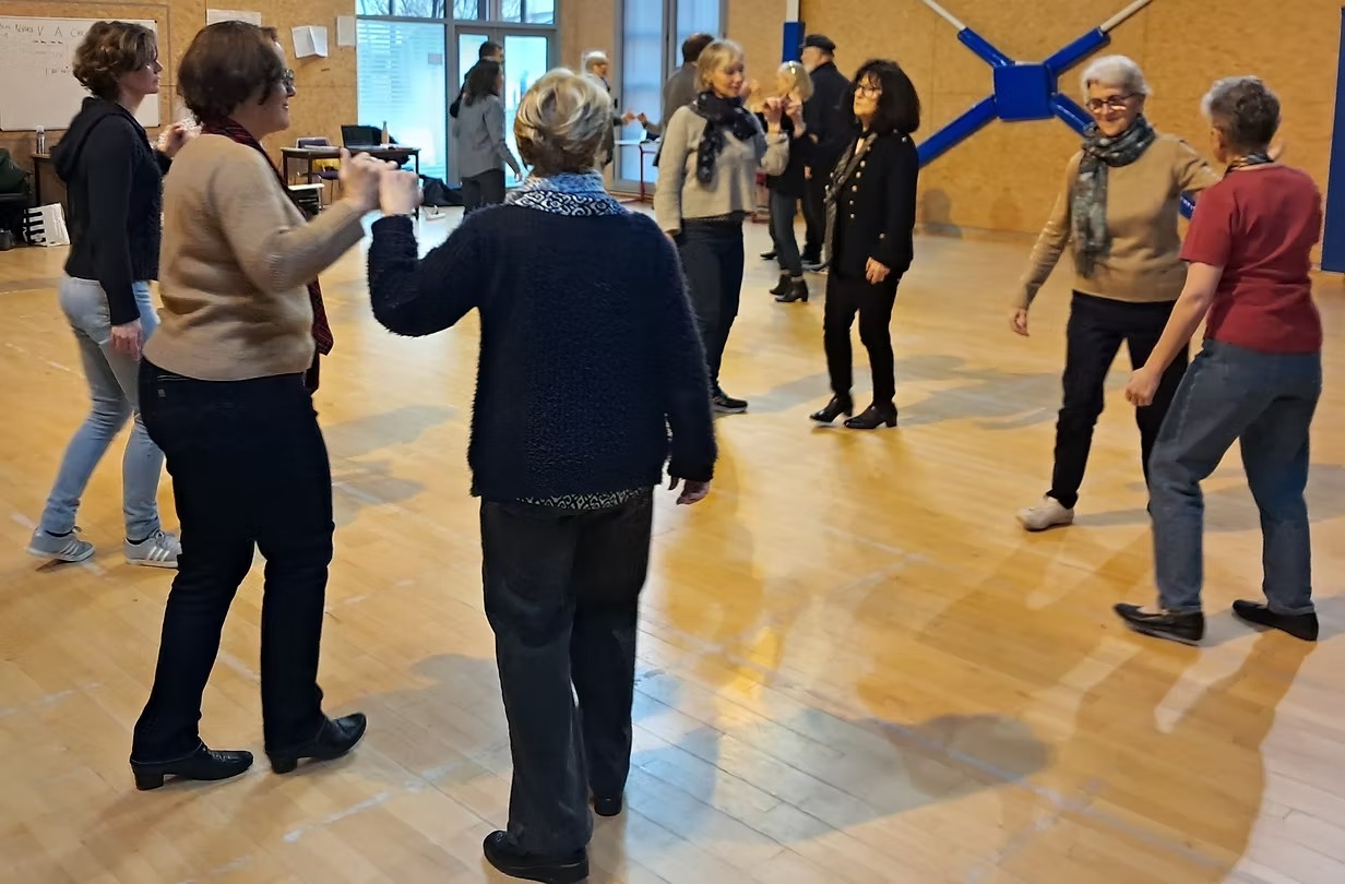 674350_cc47d928cbee4da08d50005dc7f941c0-mv2