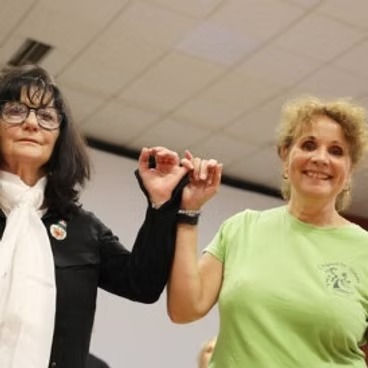 674350_79b06ae1899c4d65addcbffb6ba11b29-mv2